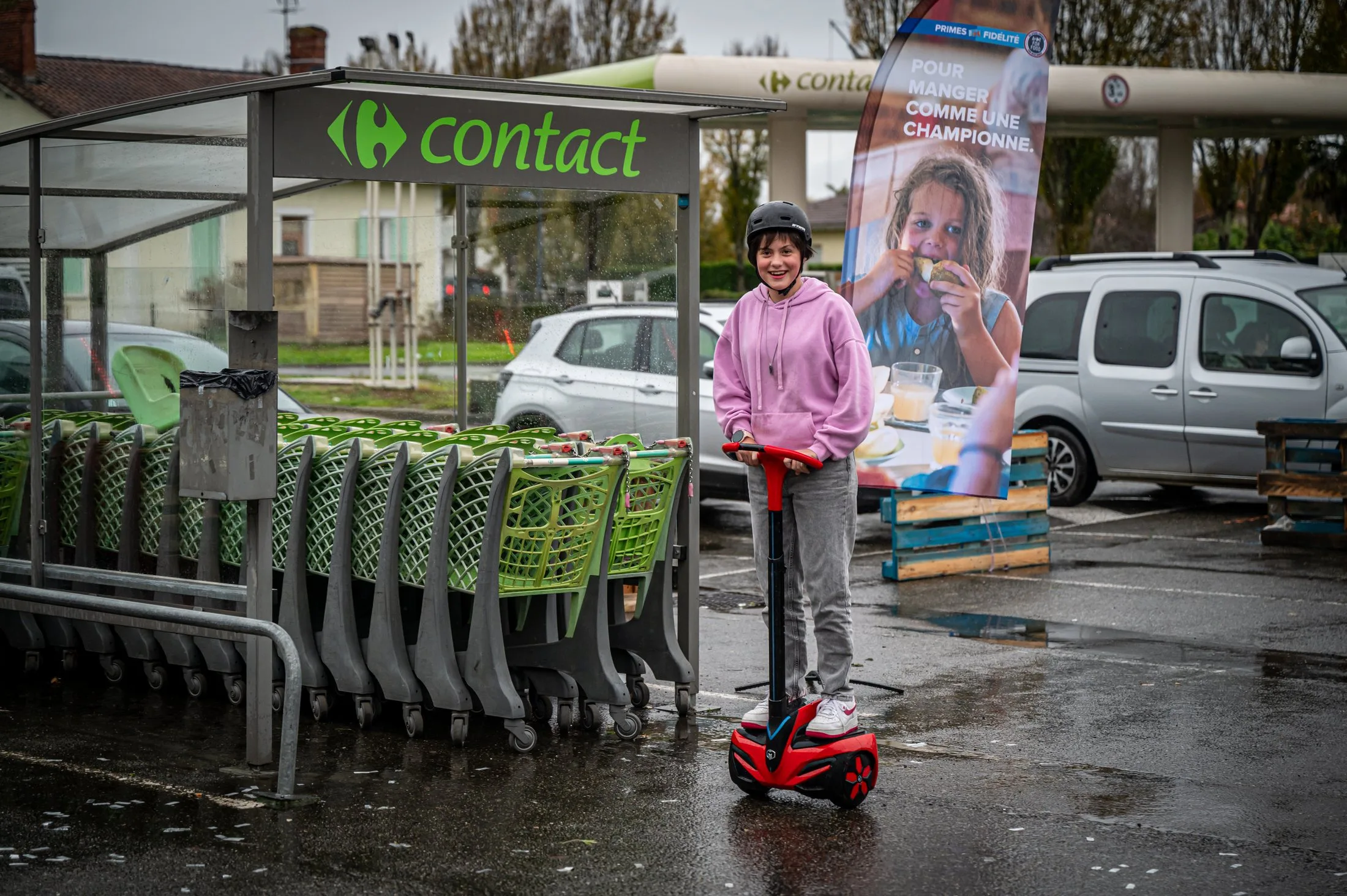 Animation gyropode sur le parking du Carrefour Contact de Grenade-sur-l'Adour