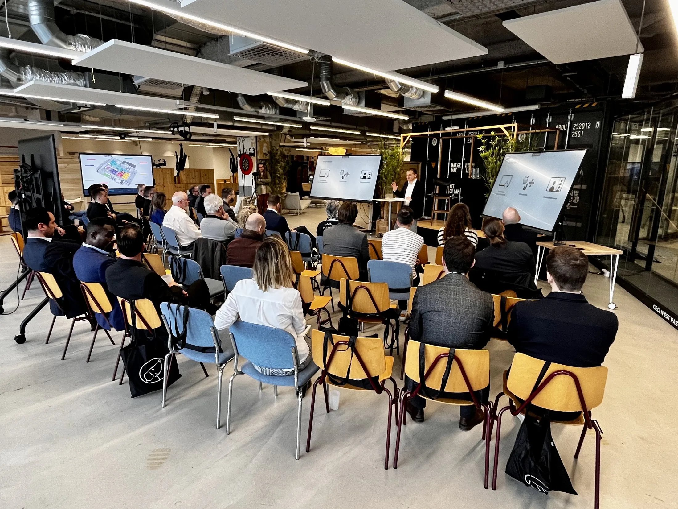 Speechi Distribution Days 2023 — Le Garage, Lille — salle de conférence pleine